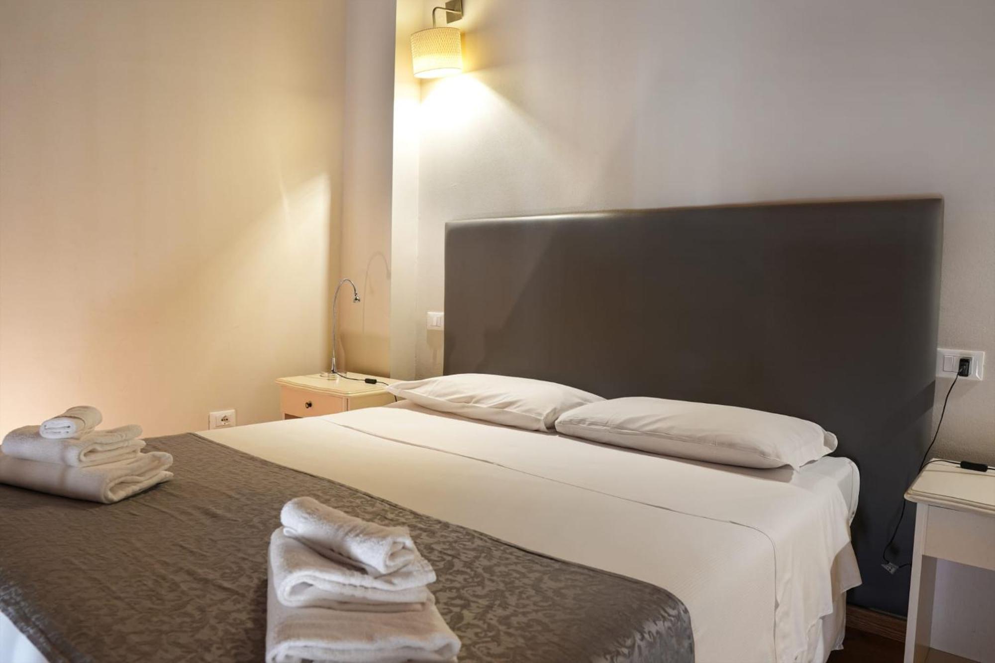 Honey Rooms Феррара Екстер'єр фото