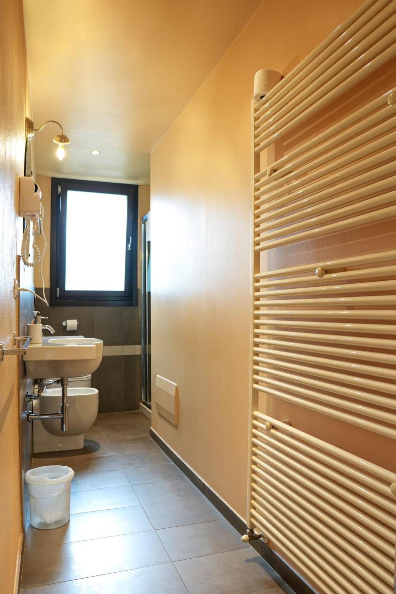 Honey Rooms Феррара Екстер'єр фото