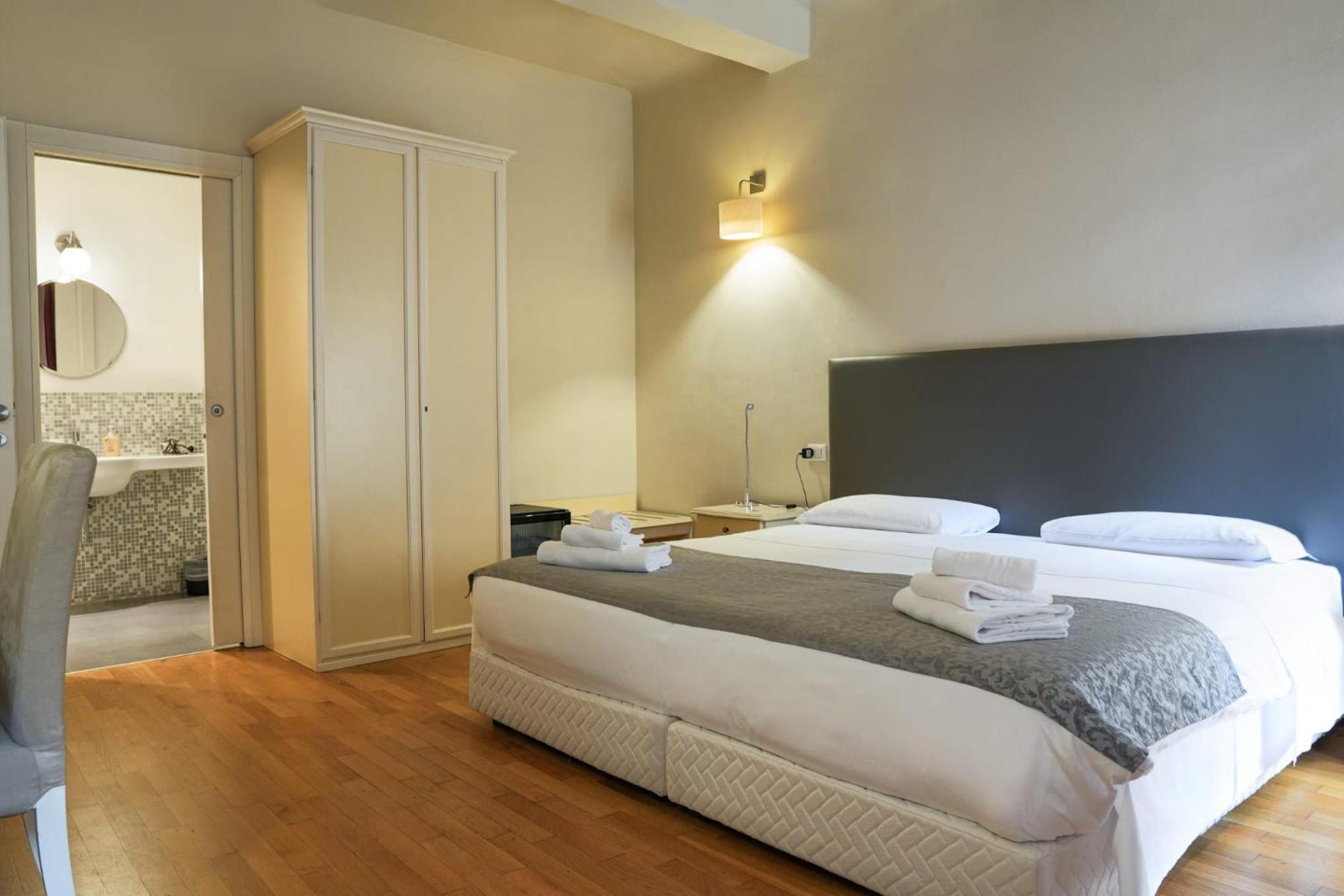 Honey Rooms Феррара Екстер'єр фото